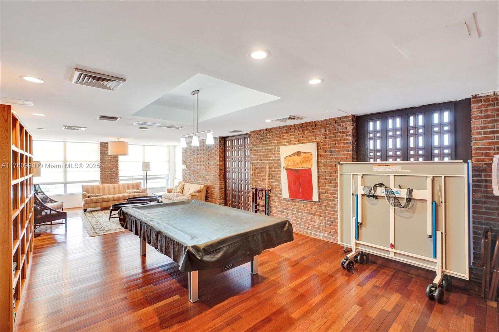 FIFTY SIX-SIXTY COLLINS A - Residential