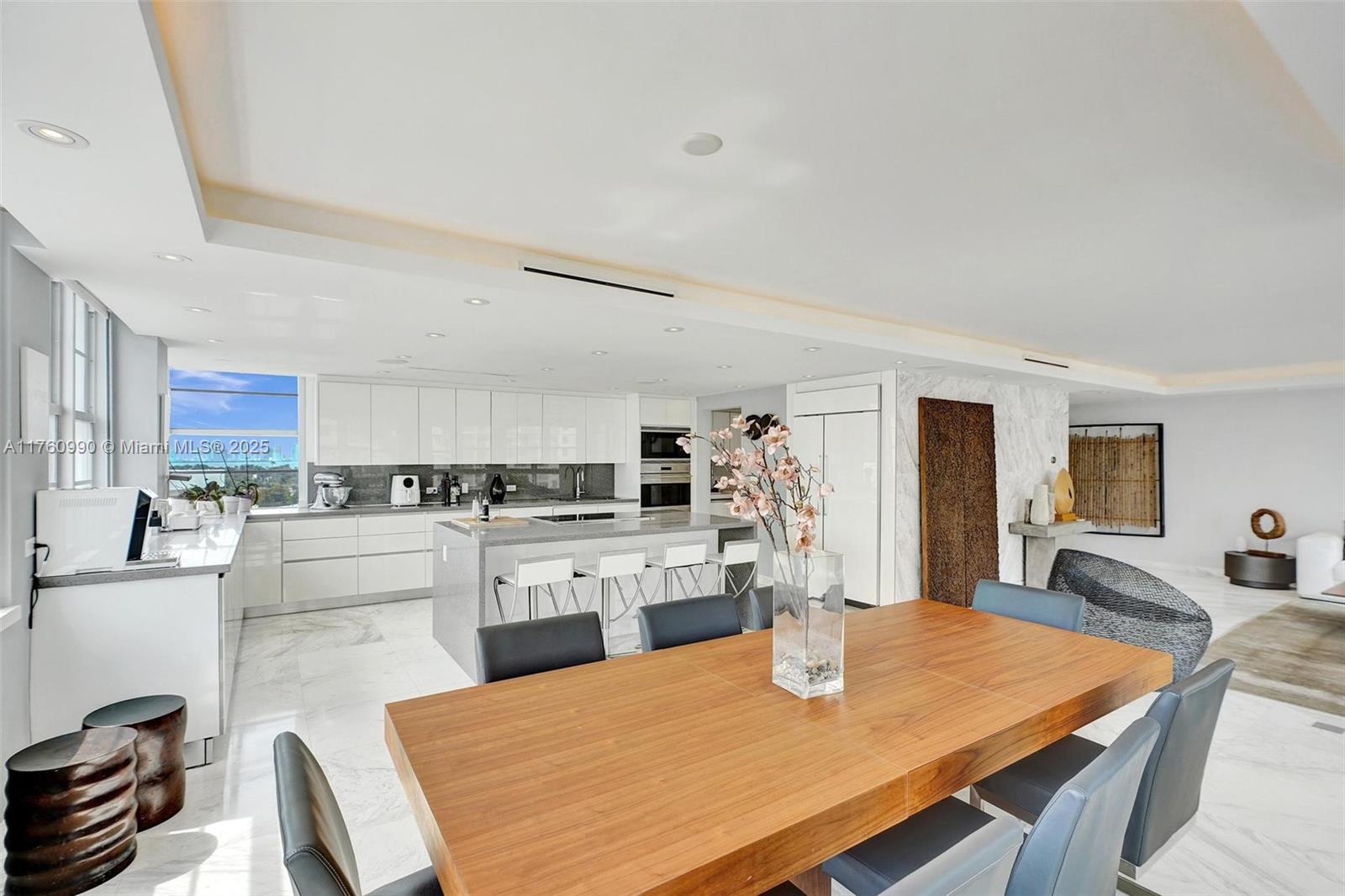 FIFTY SIX-SIXTY COLLINS A - Residential