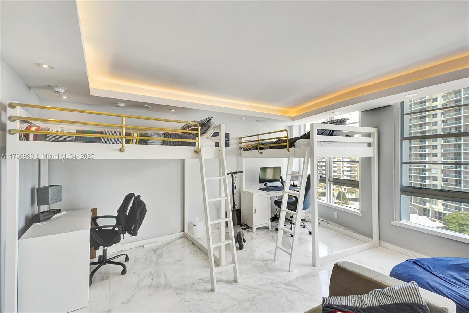 FIFTY SIX-SIXTY COLLINS A - Residential