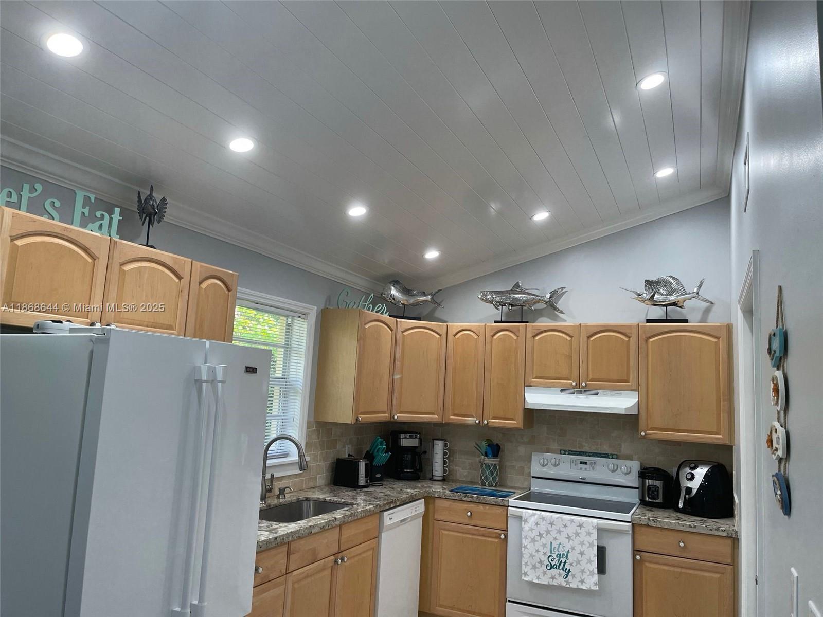 SUNRISE POINT REV - Residential Lease