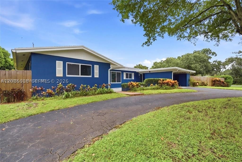 341 SW 54th Ave, Plantation, FL, 33317/$679,999 1 341 SW 54th Ave