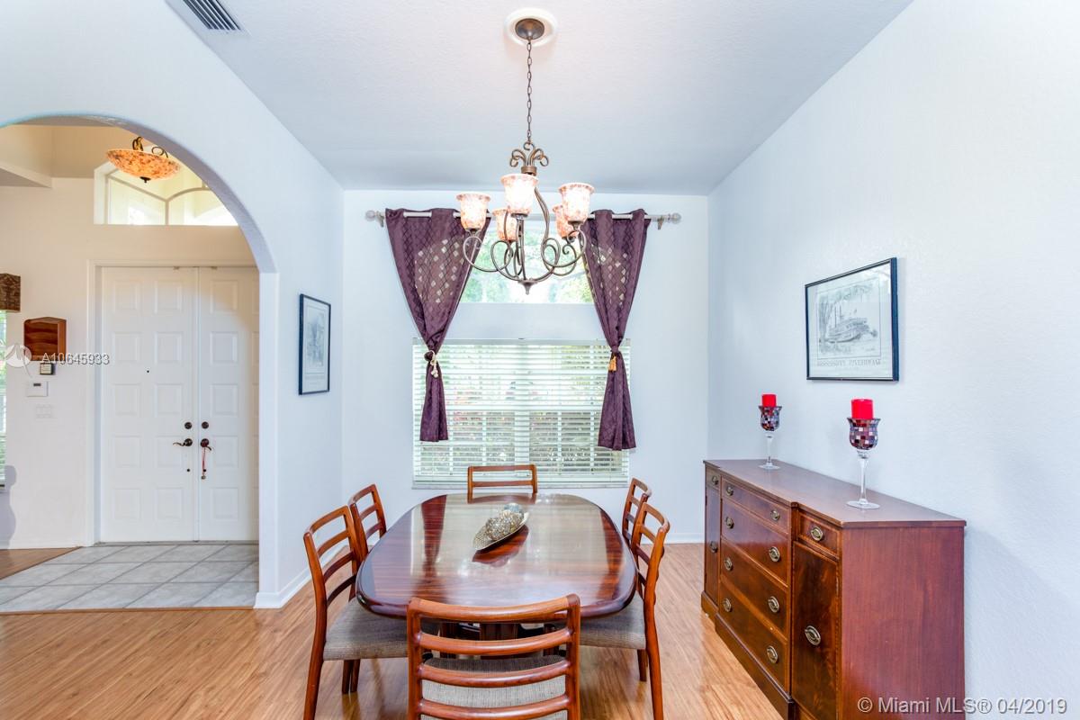 DIAMOND CAY - Residential