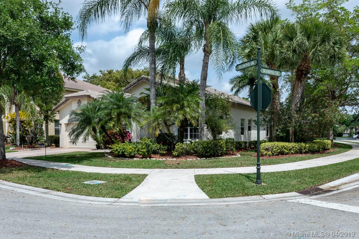 DIAMOND CAY - Residential