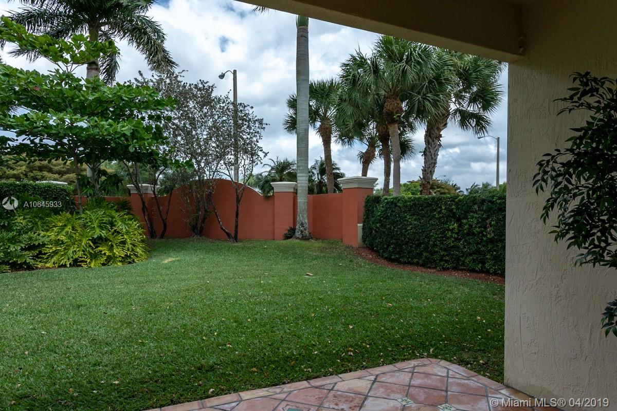 DIAMOND CAY - Residential