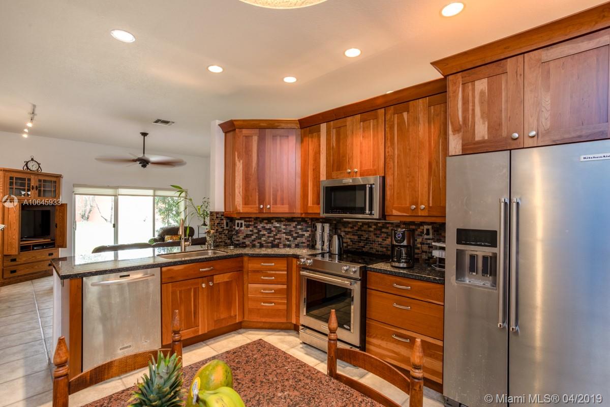 DIAMOND CAY - Residential