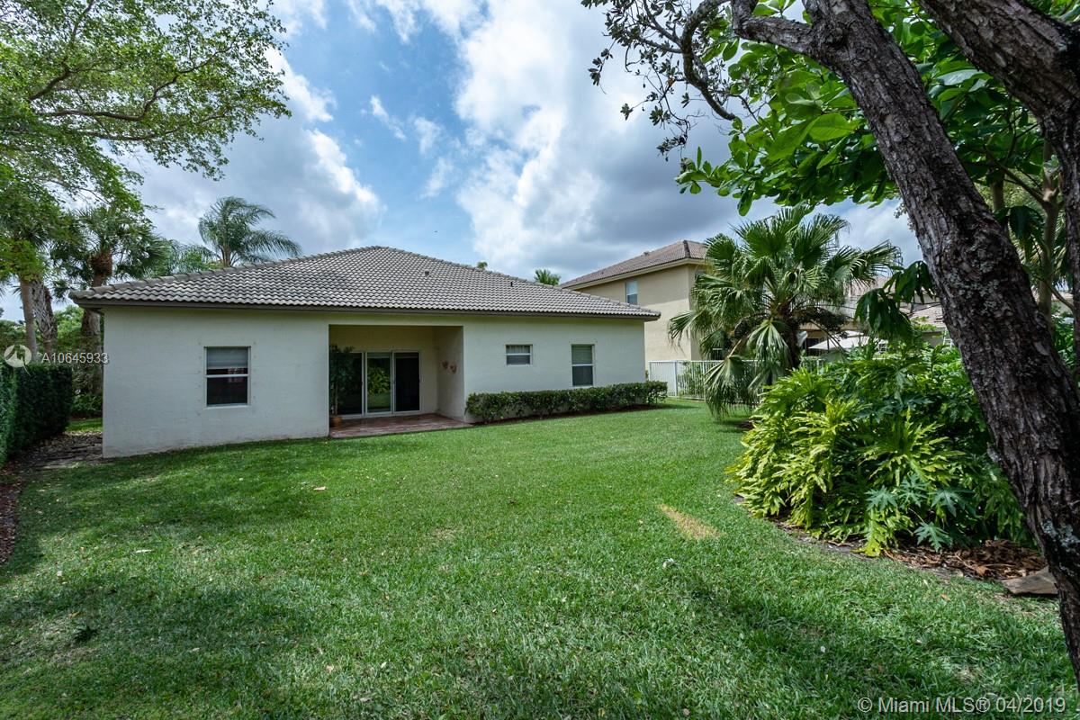 DIAMOND CAY - Residential