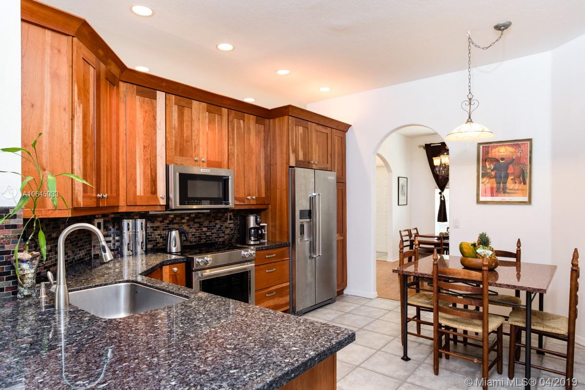 DIAMOND CAY - Residential