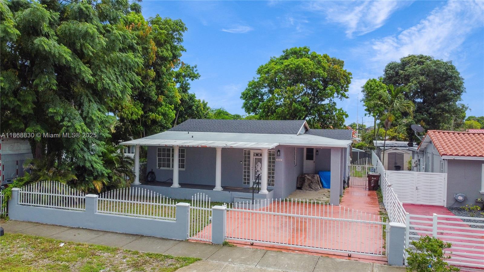 6TH ADDN TO HIALEAH - Residential