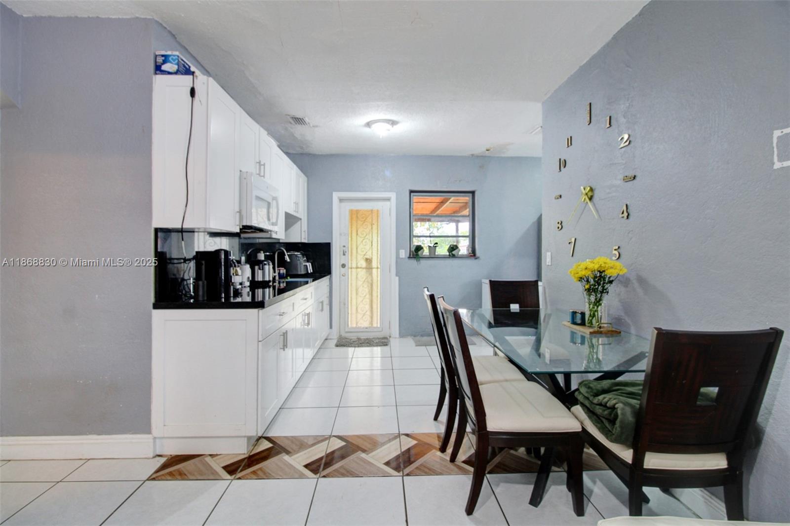 6TH ADDN TO HIALEAH - Residential