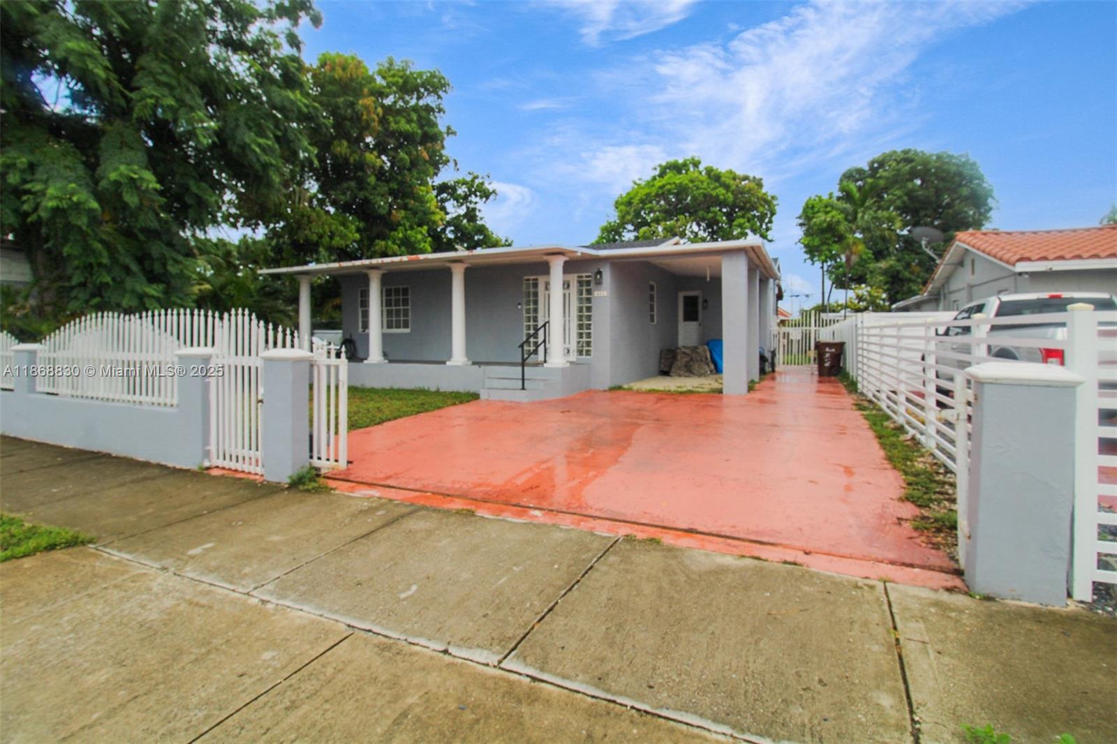 6TH ADDN TO HIALEAH - Residential