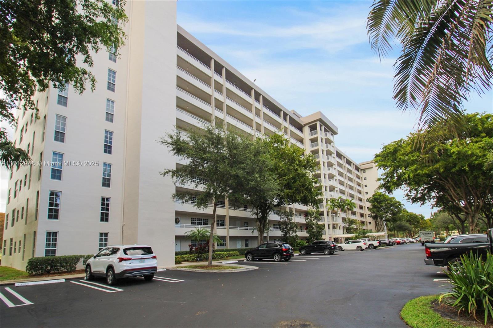 NO 60 PALM-AIRE COUNTRY C - Residential