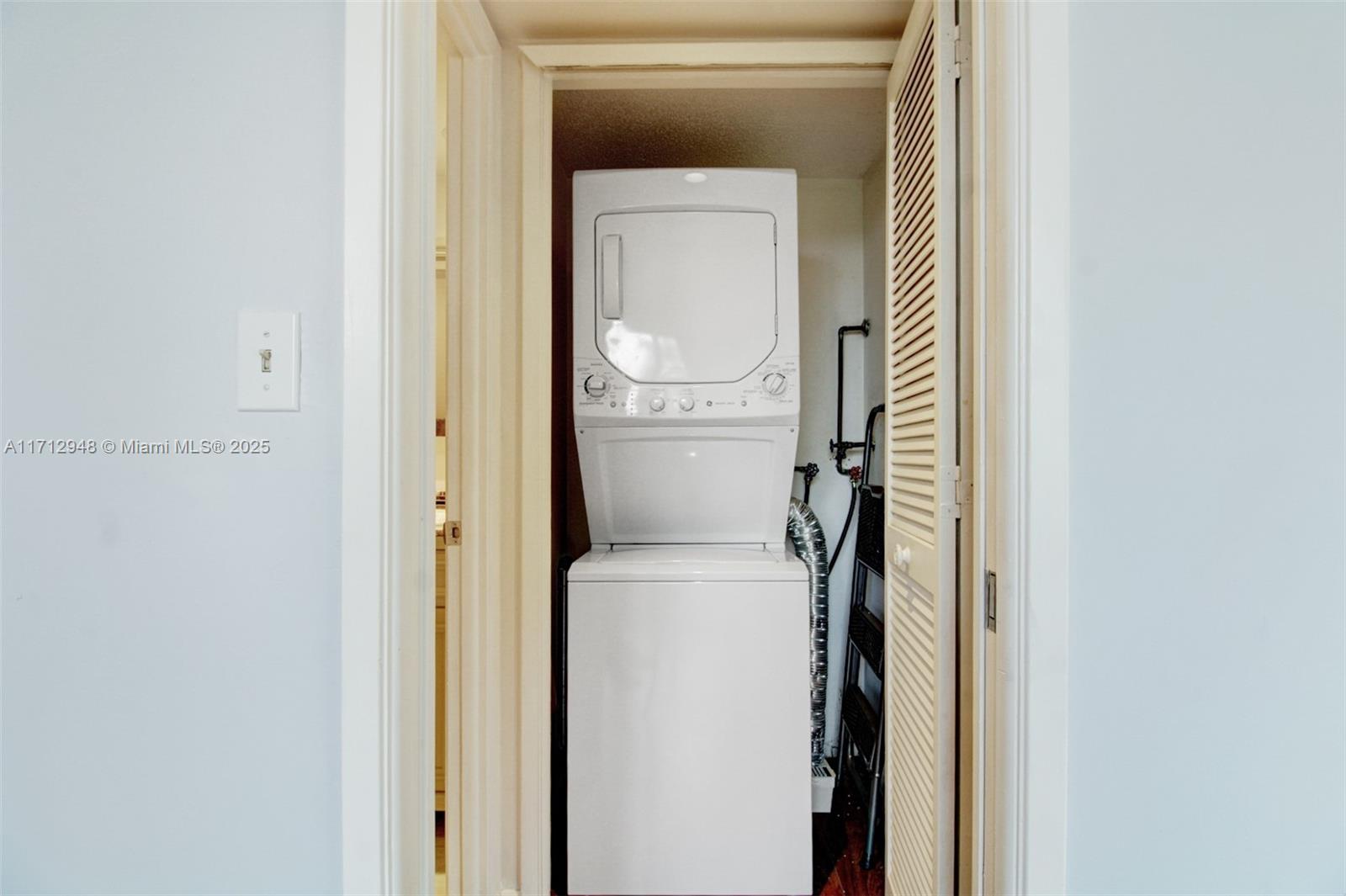 NO 60 PALM-AIRE COUNTRY C - Residential