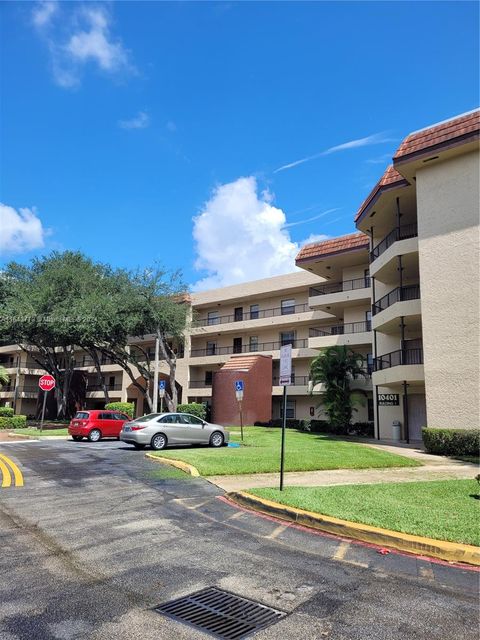 A home in Plantation