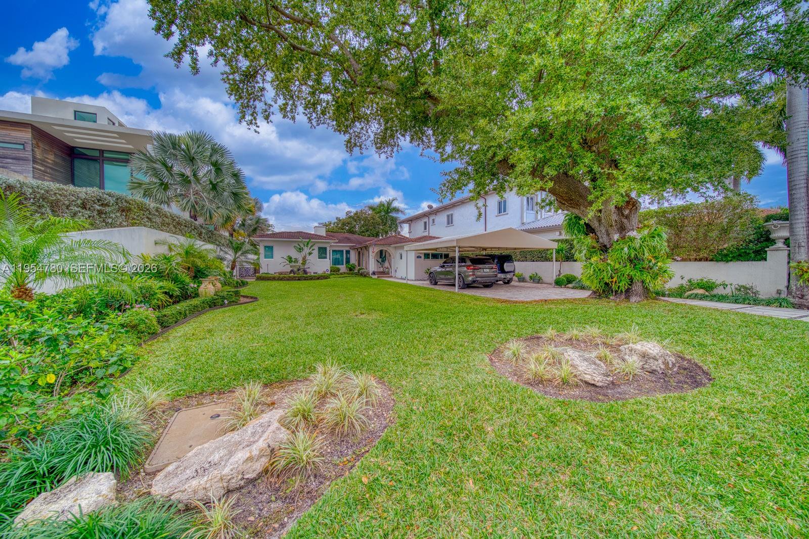 HIBISCUS ISLAND - Residential