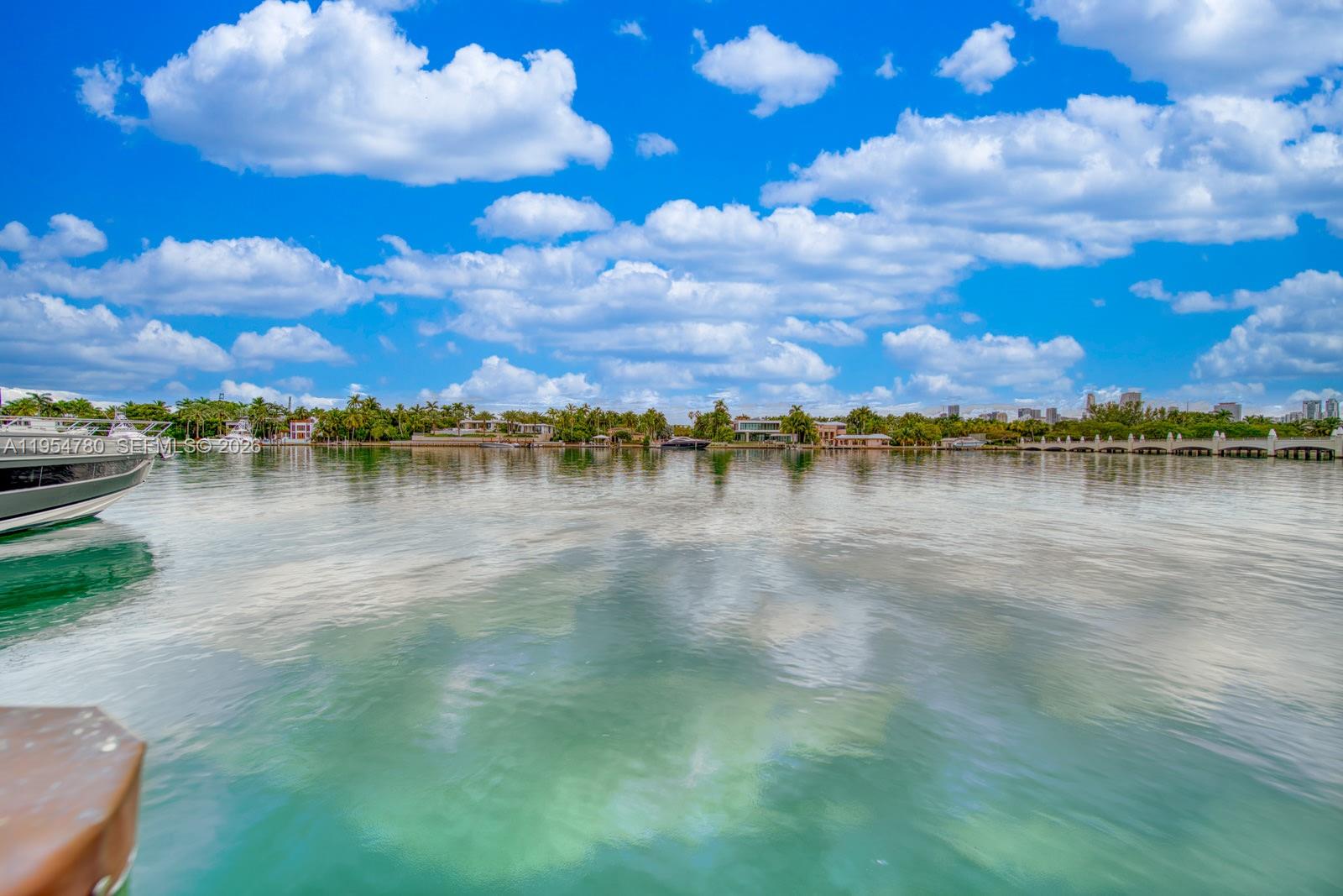 HIBISCUS ISLAND - Residential