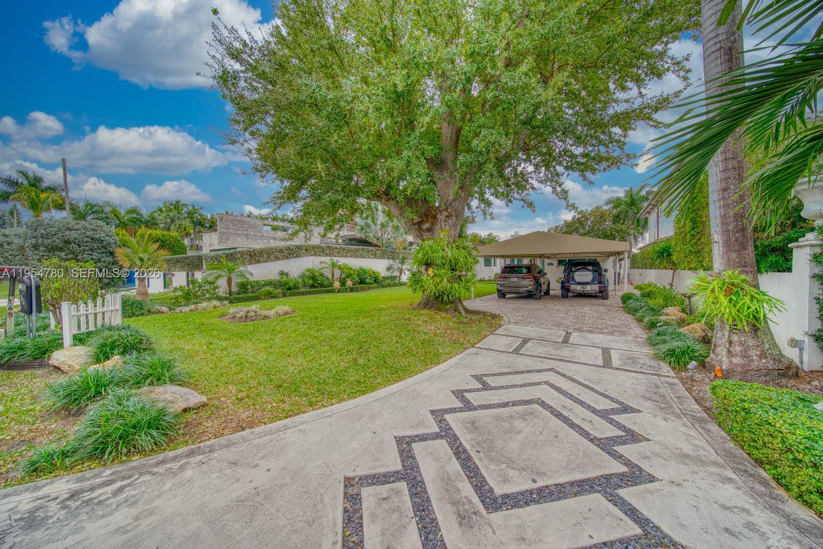 HIBISCUS ISLAND - Residential