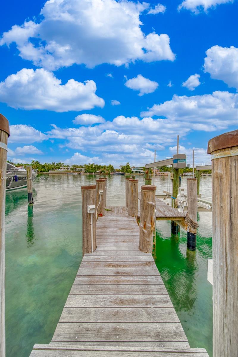 HIBISCUS ISLAND - Residential