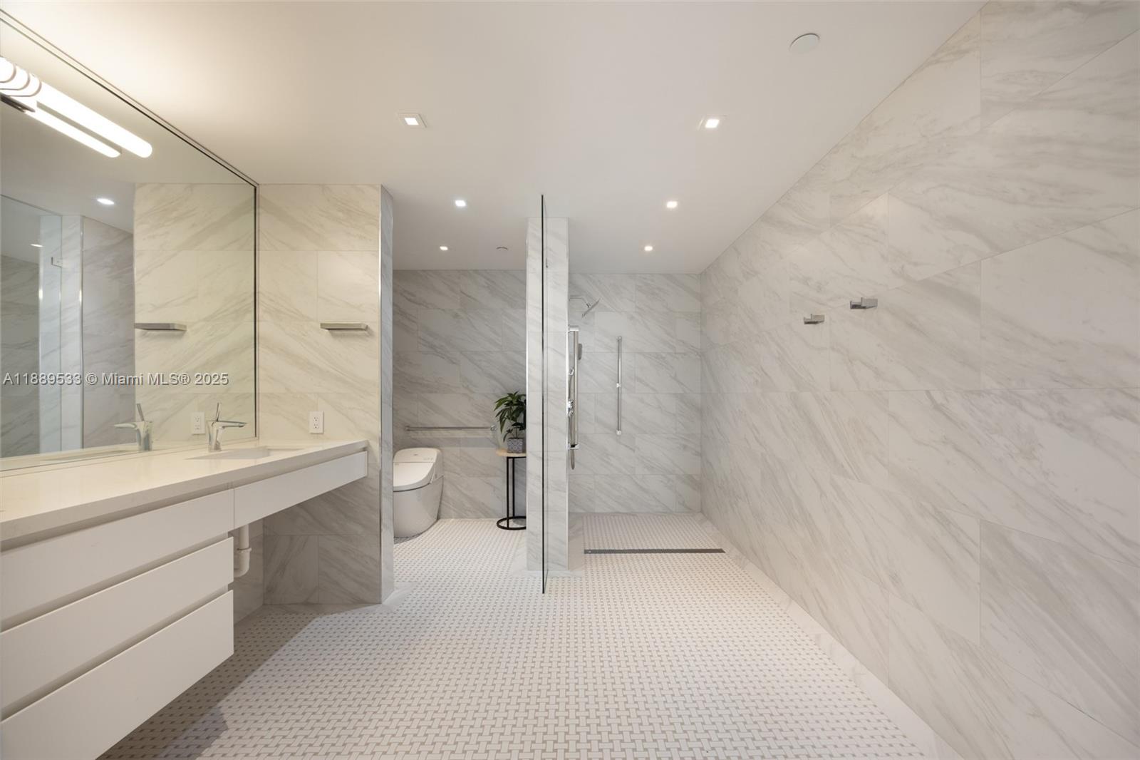 MURANO AT PORTOFINO CONDO - Residential