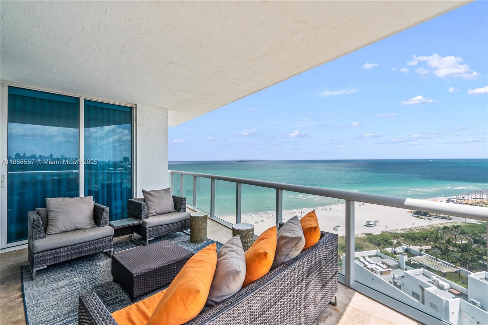 MOSAIC ON MIAMI BEACH CON - Residential Lease