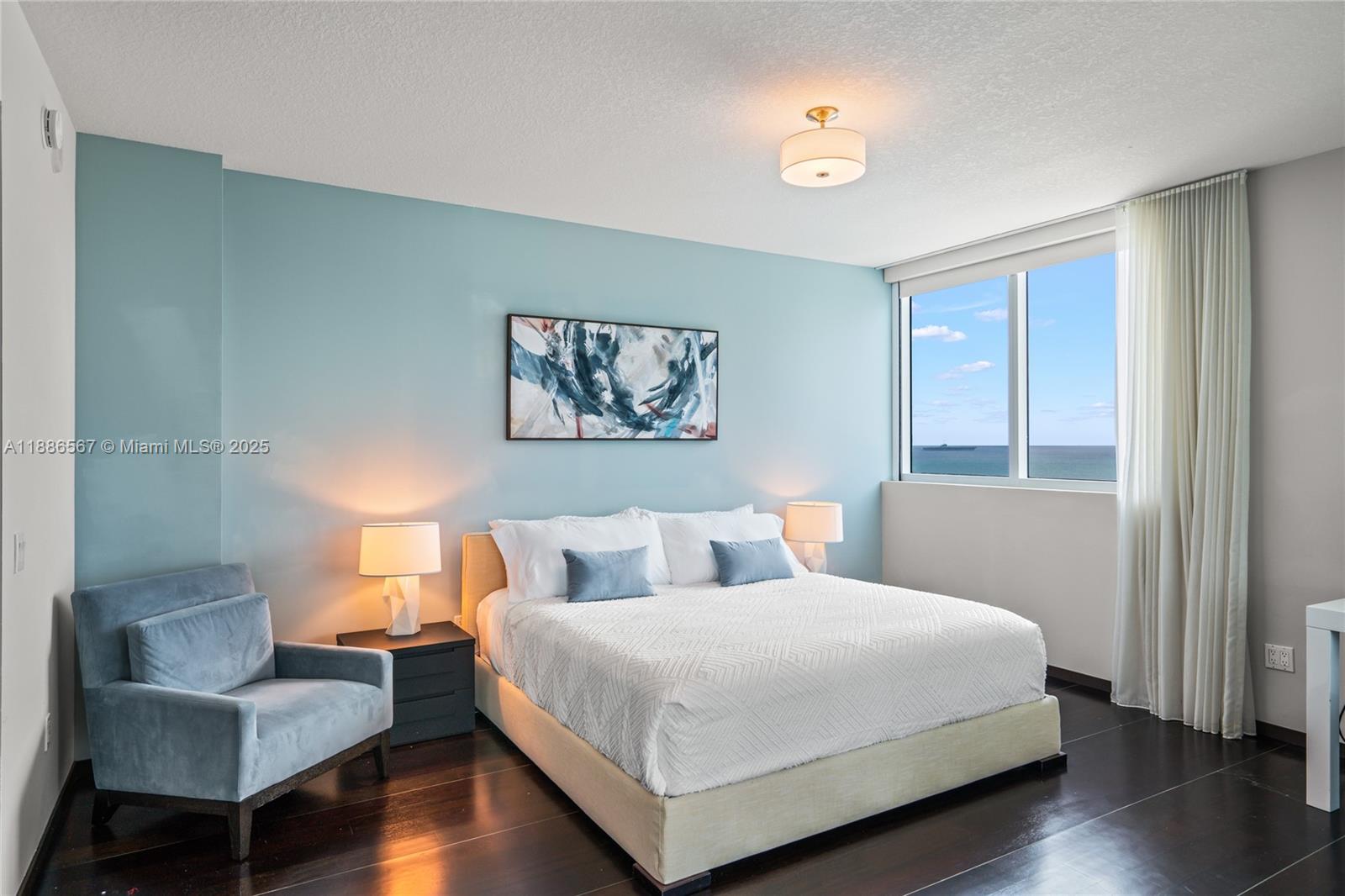 MOSAIC ON MIAMI BEACH CON - Residential Lease