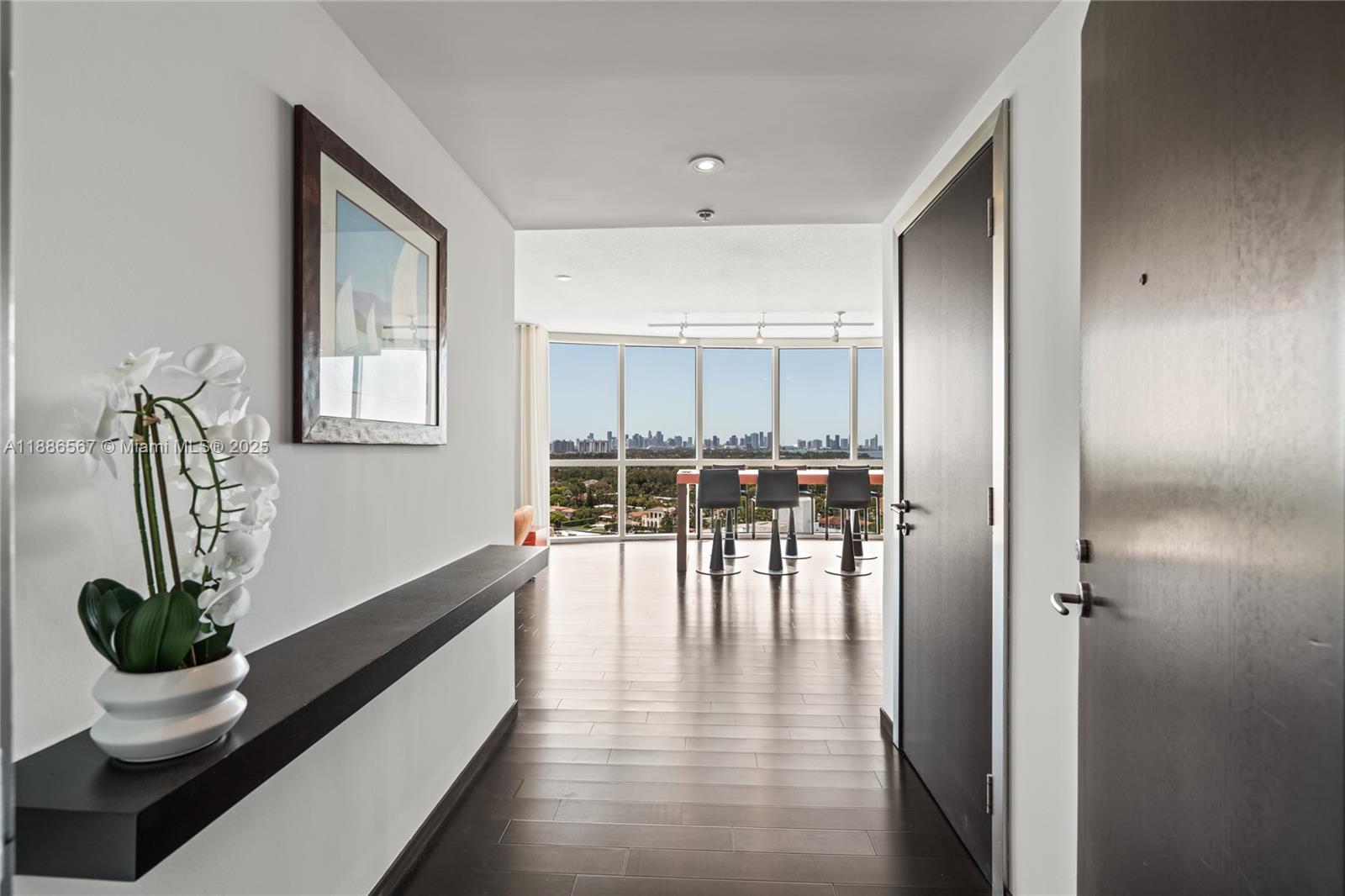 MOSAIC ON MIAMI BEACH CON - Residential Lease