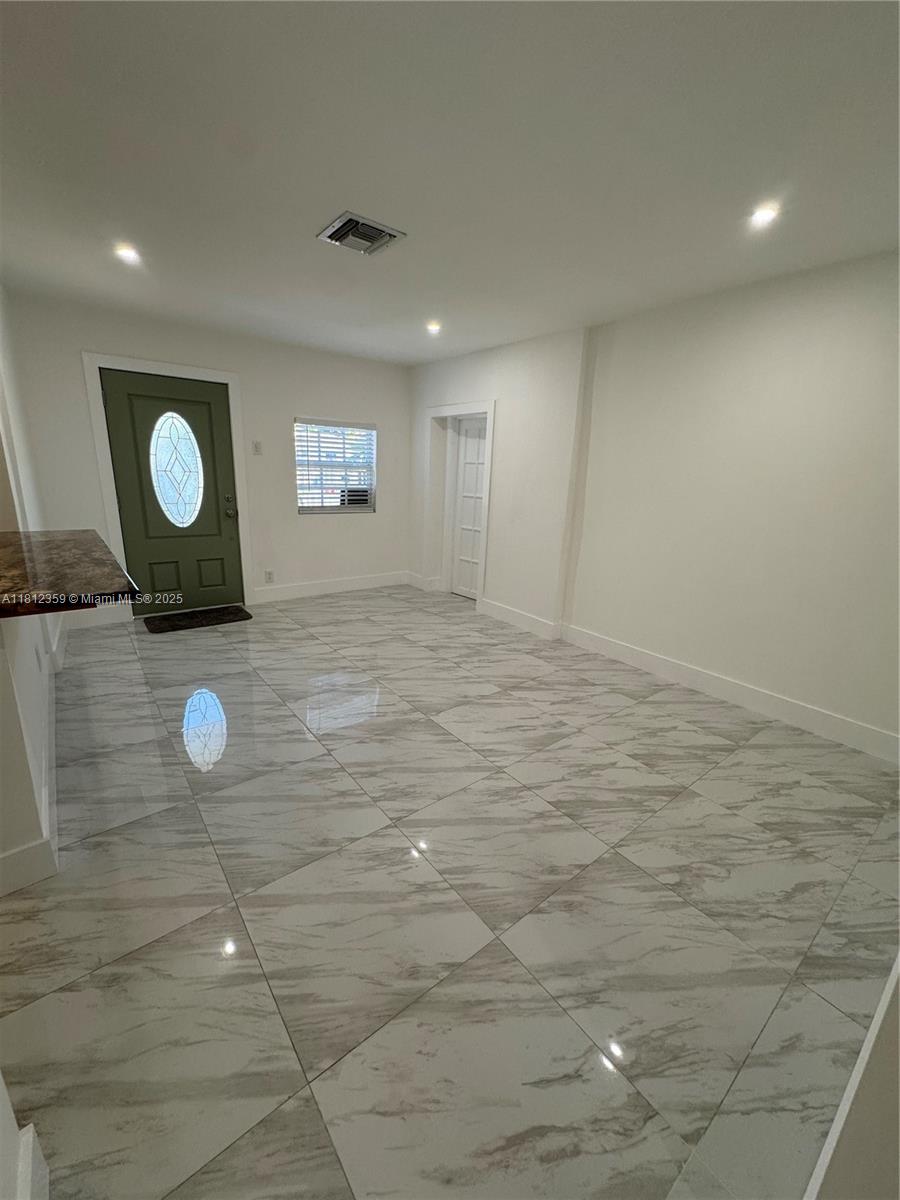 2326 NW 59th St