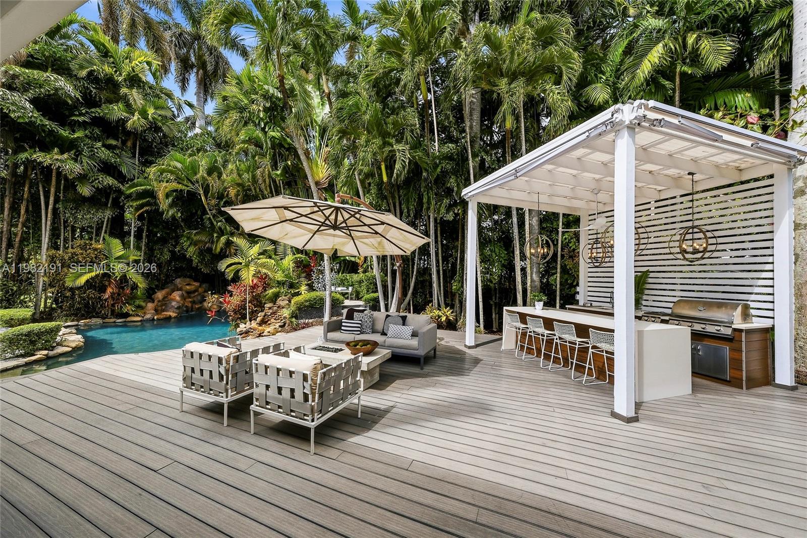 AMD EDGEWATER MANORS - Residential