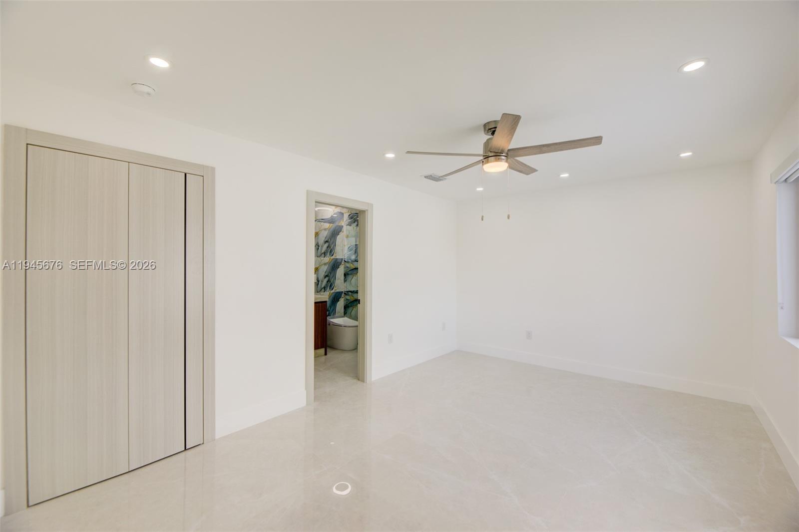 MEADOW WOOD MANOR #4 - Residential