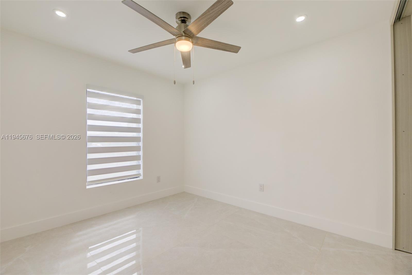 MEADOW WOOD MANOR #4 - Residential