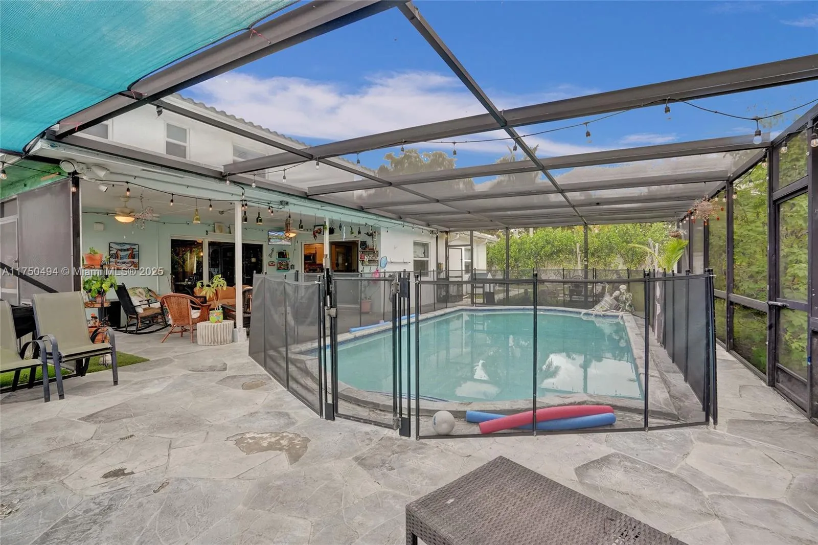 Coconut Creek, Florida 33066, United States, 4 Bedrooms Bedrooms, ,4 BathroomsBathrooms,Residential,Pending,78538