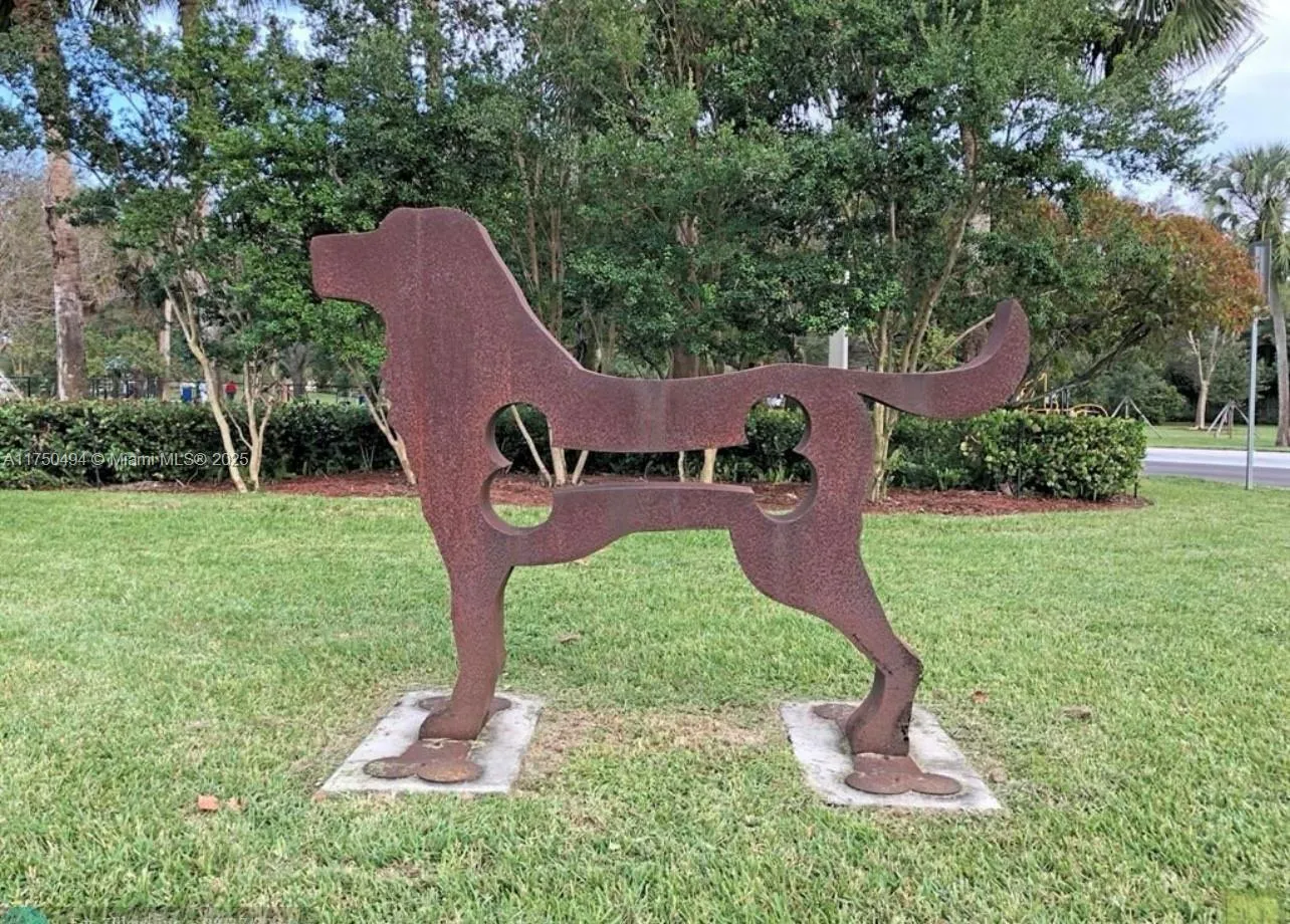 Coconut Creek, Florida 33066, United States, 4 Bedrooms Bedrooms, ,4 BathroomsBathrooms,Residential,Pending,78538