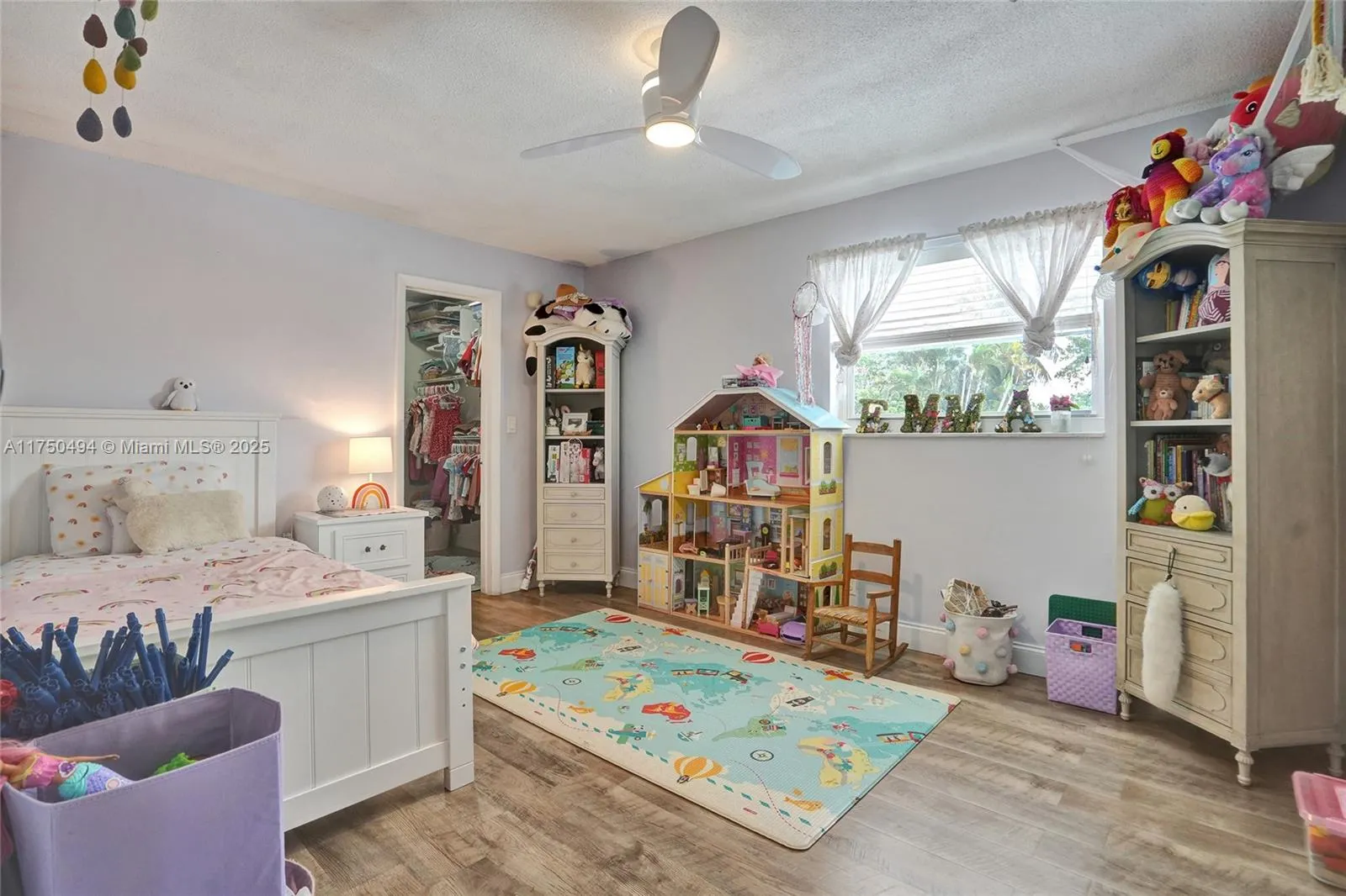 Coconut Creek, Florida 33066, United States, 4 Bedrooms Bedrooms, ,4 BathroomsBathrooms,Residential,Pending,78538