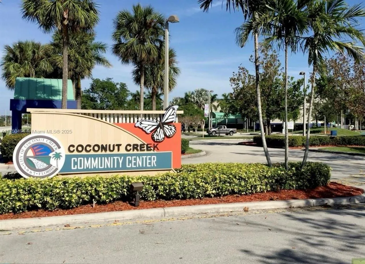Coconut Creek, Florida 33066, United States, 4 Bedrooms Bedrooms, ,4 BathroomsBathrooms,Residential,Pending,78538