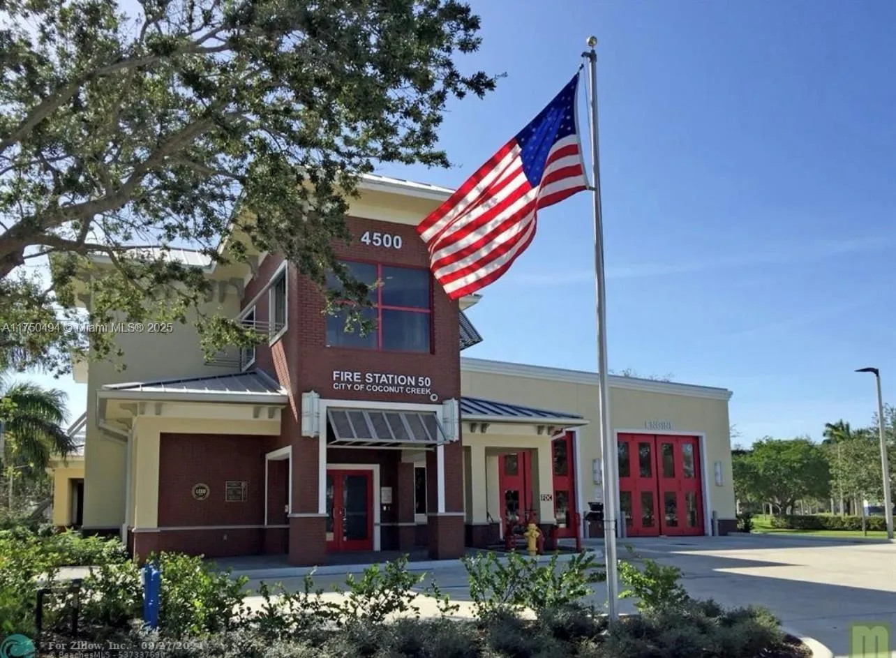 Coconut Creek, Florida 33066, United States, 4 Bedrooms Bedrooms, ,4 BathroomsBathrooms,Residential,Pending,78538