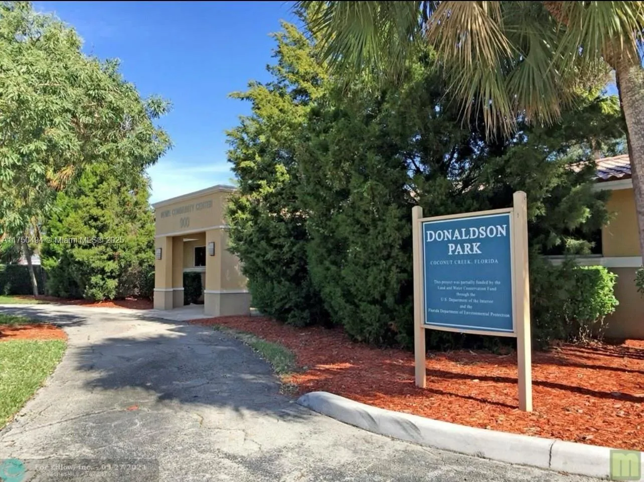 Coconut Creek, Florida 33066, United States, 4 Bedrooms Bedrooms, ,4 BathroomsBathrooms,Residential,Pending,78538