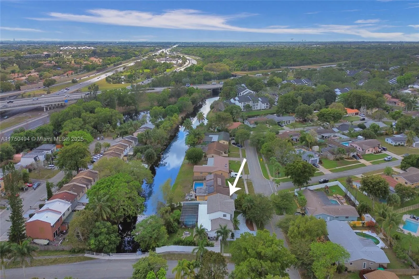 Coconut Creek, Florida 33066, United States, 4 Bedrooms Bedrooms, ,4 BathroomsBathrooms,Residential,Pending,78538