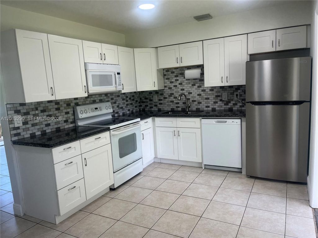 Photo of 753 SW 3rd St, Dania Beach, FL 33004 (MLS # A12013290)