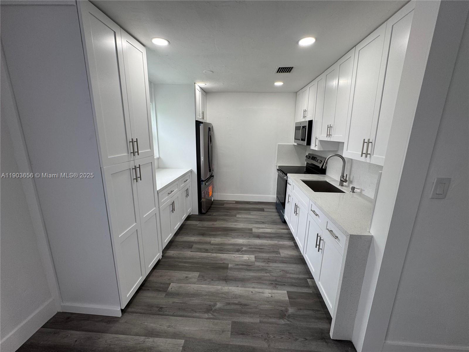 PLAYLAND VILLAGE SEC 3 - Residential