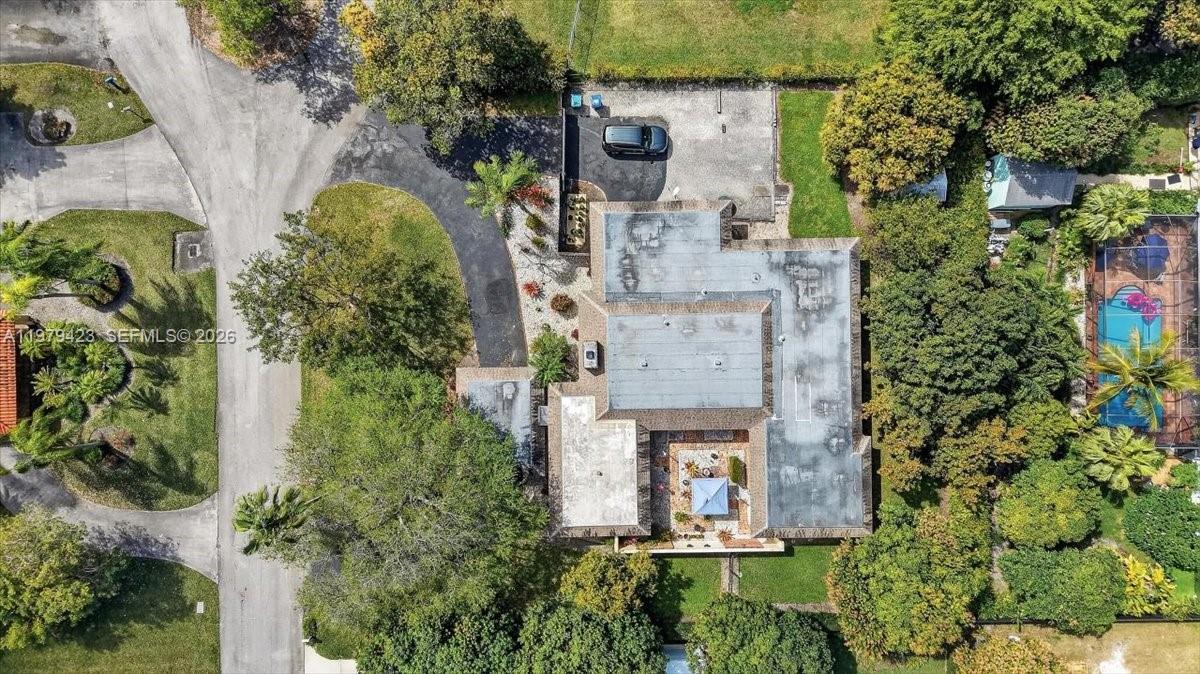 OLD CUTLER GROVE - Residential