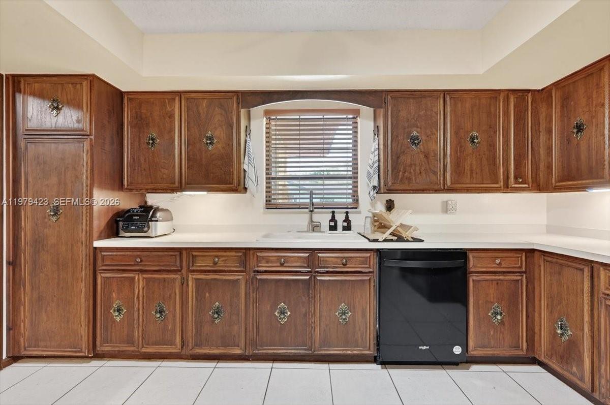 OLD CUTLER GROVE - Residential