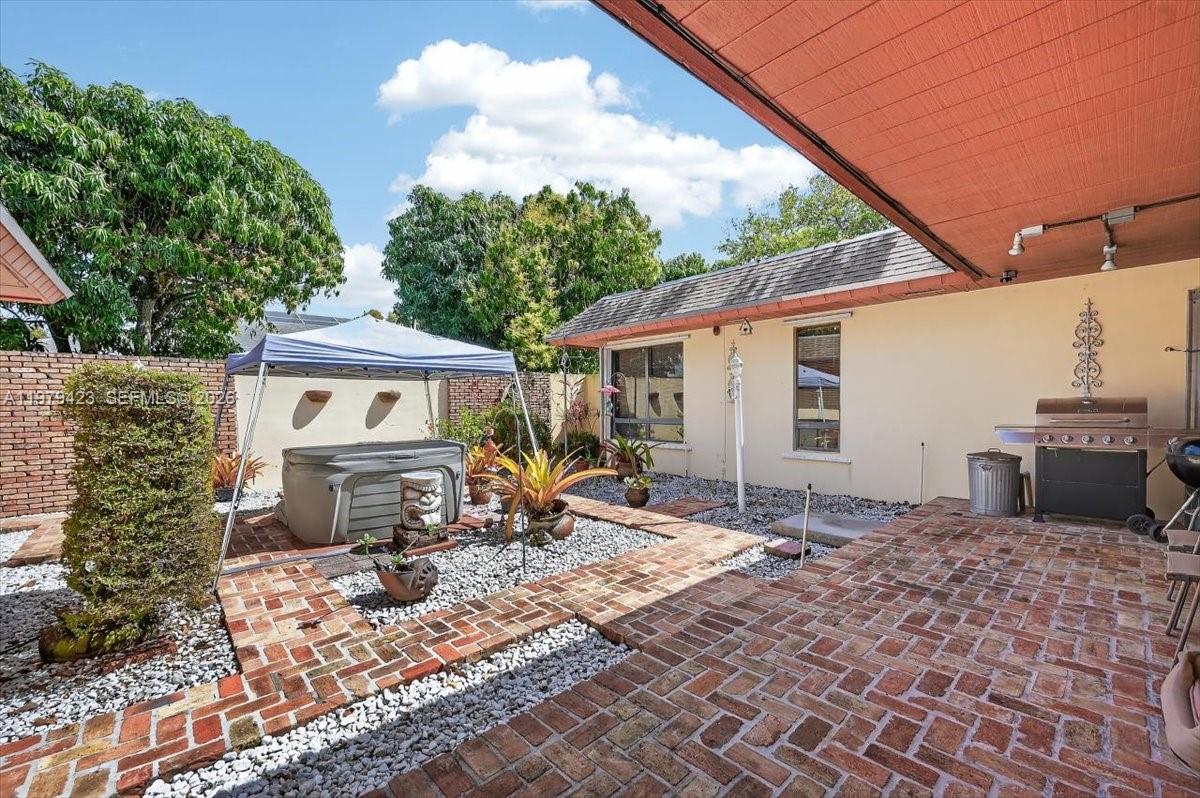 OLD CUTLER GROVE - Residential