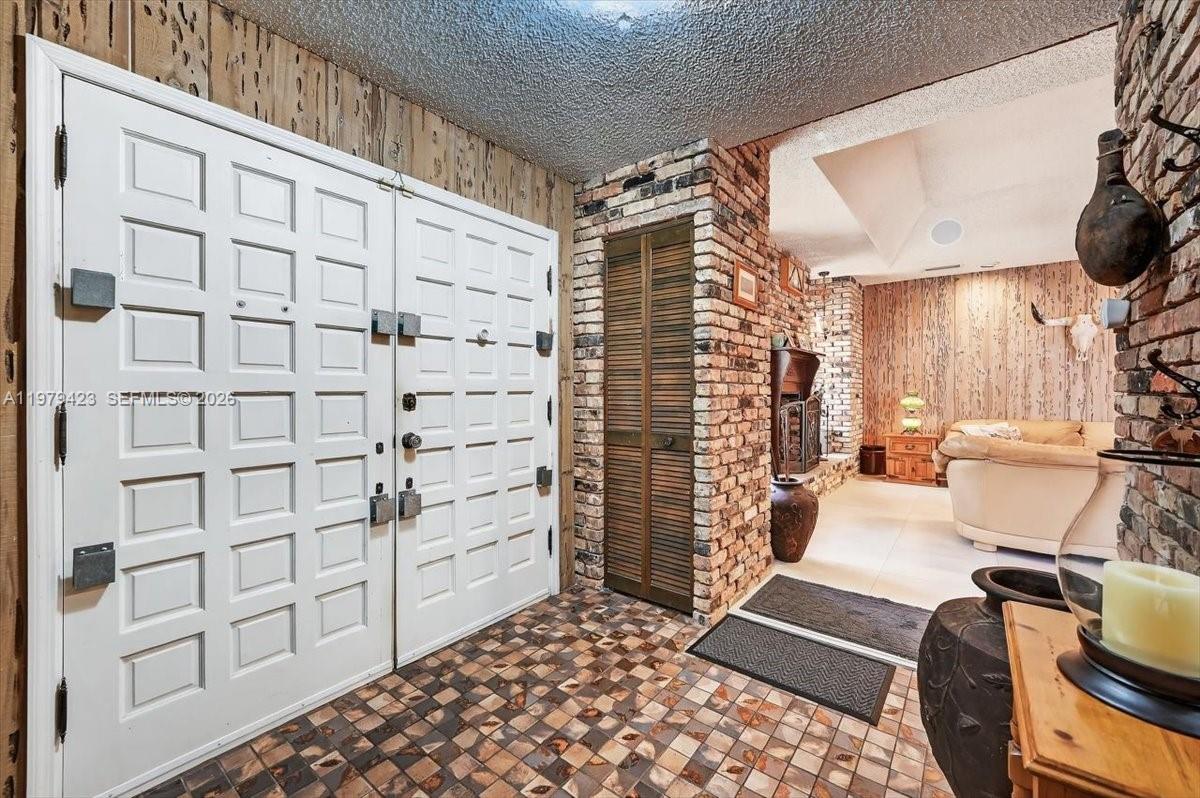 OLD CUTLER GROVE - Residential