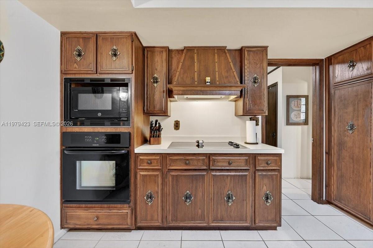 OLD CUTLER GROVE - Residential