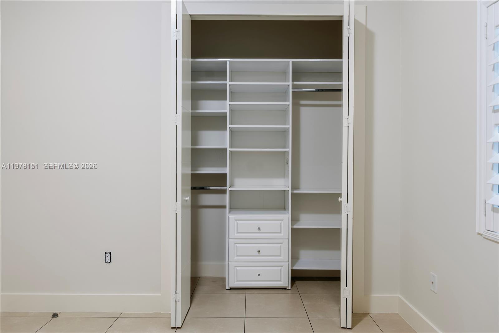 CORAL WAY PK SEC D - Residential