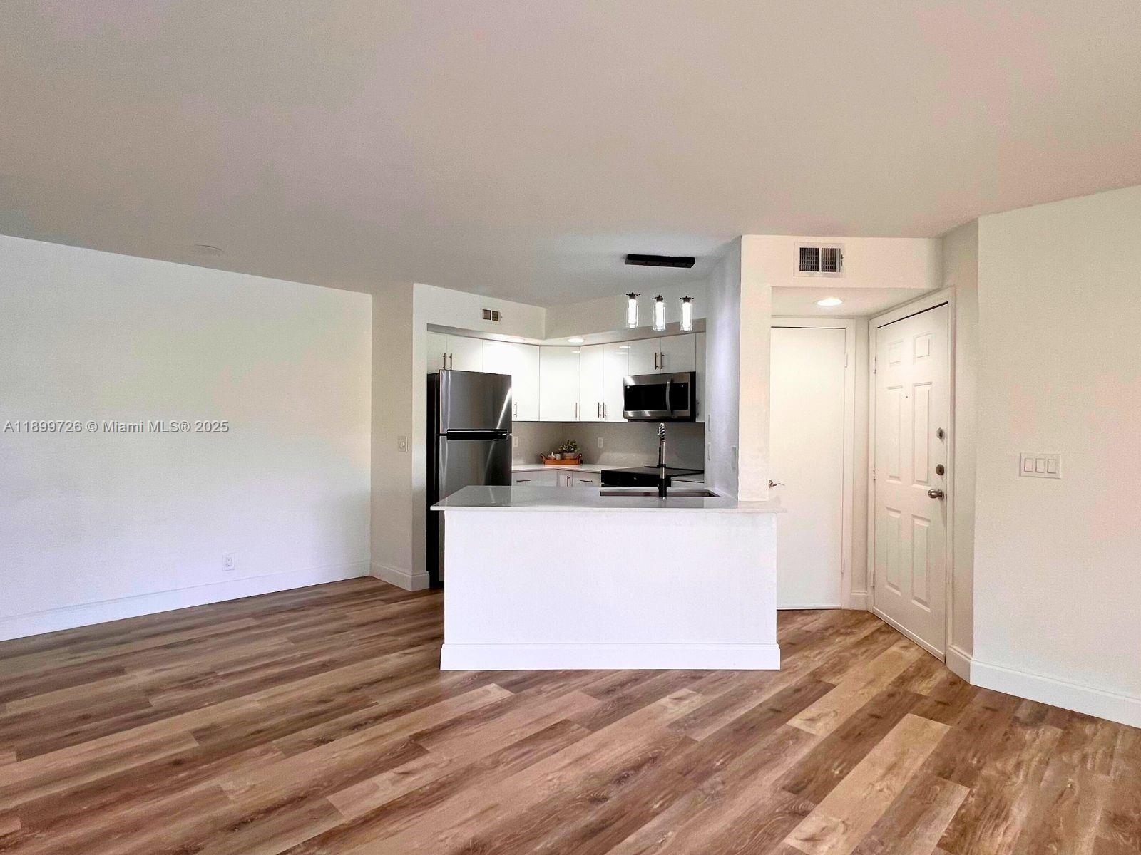 ISLES AT LAGO MAR CONDO - Residential Lease