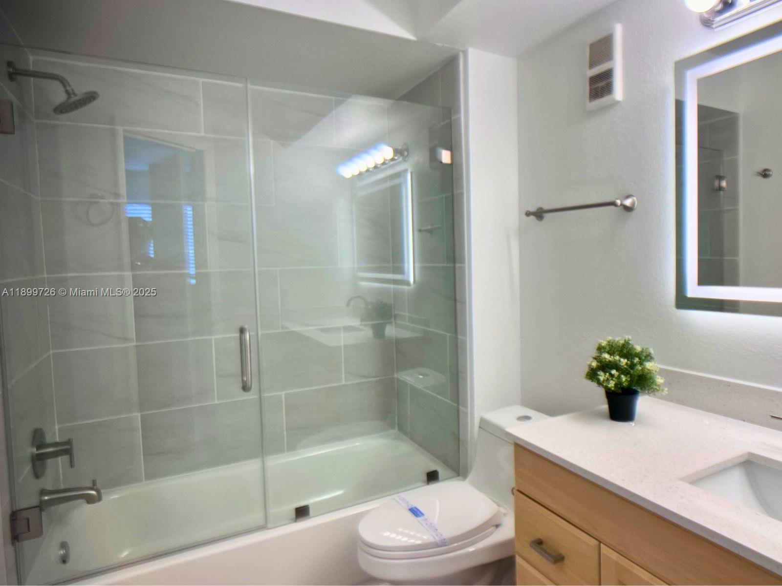 ISLES AT LAGO MAR CONDO - Residential Lease