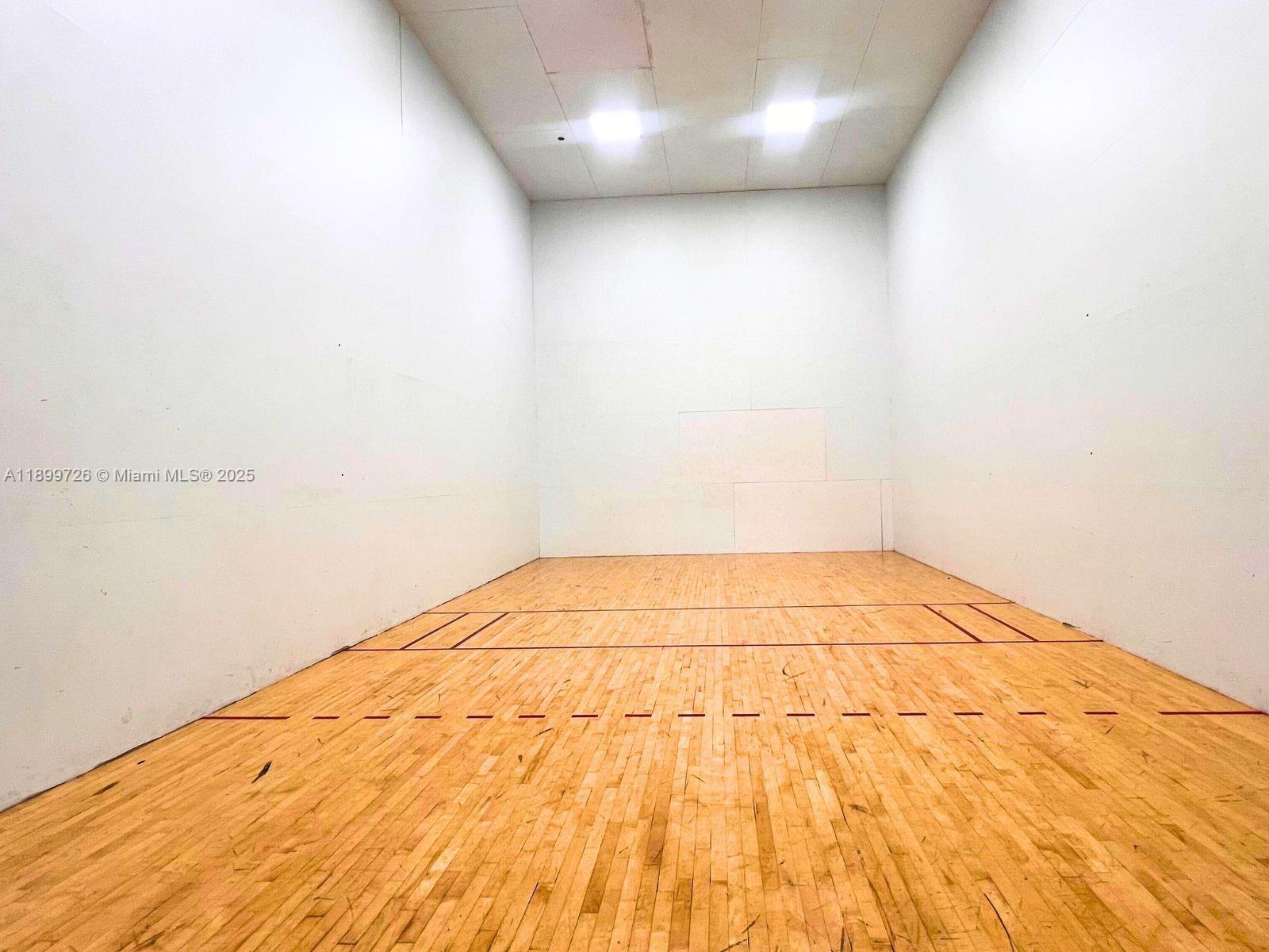 ISLES AT LAGO MAR CONDO - Residential Lease