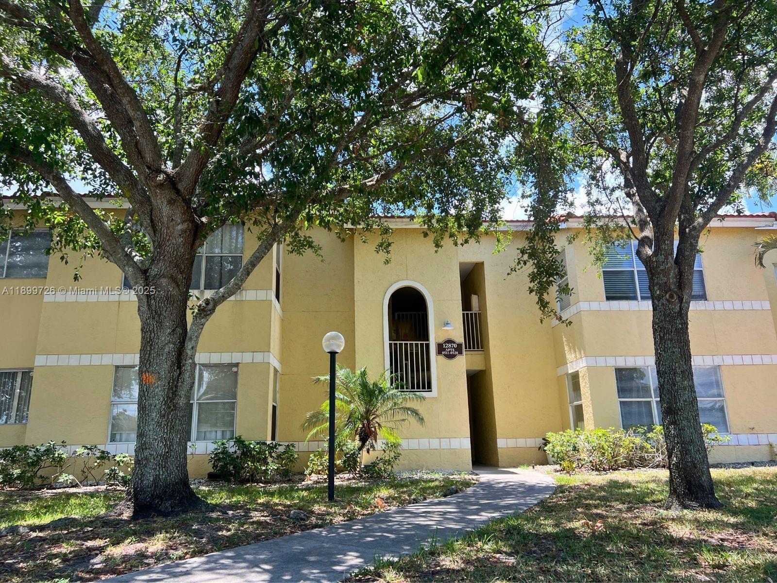 ISLES AT LAGO MAR CONDO - Residential Lease