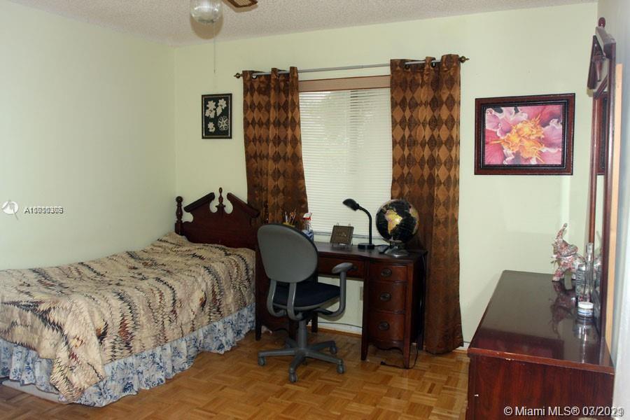 BOULEVARD WOODS WEST SEC - Residential