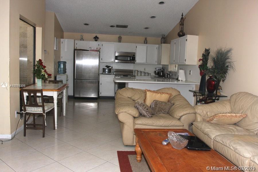 BOULEVARD WOODS WEST SEC - Residential